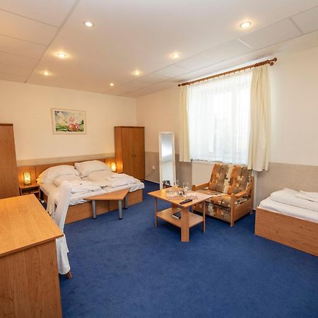 Hotel Allvet Drnovice  Luaran gambar